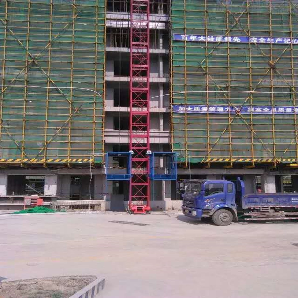 龙门架建筑提升机 高层施工龙门式提升架 盖楼房用物料提升机