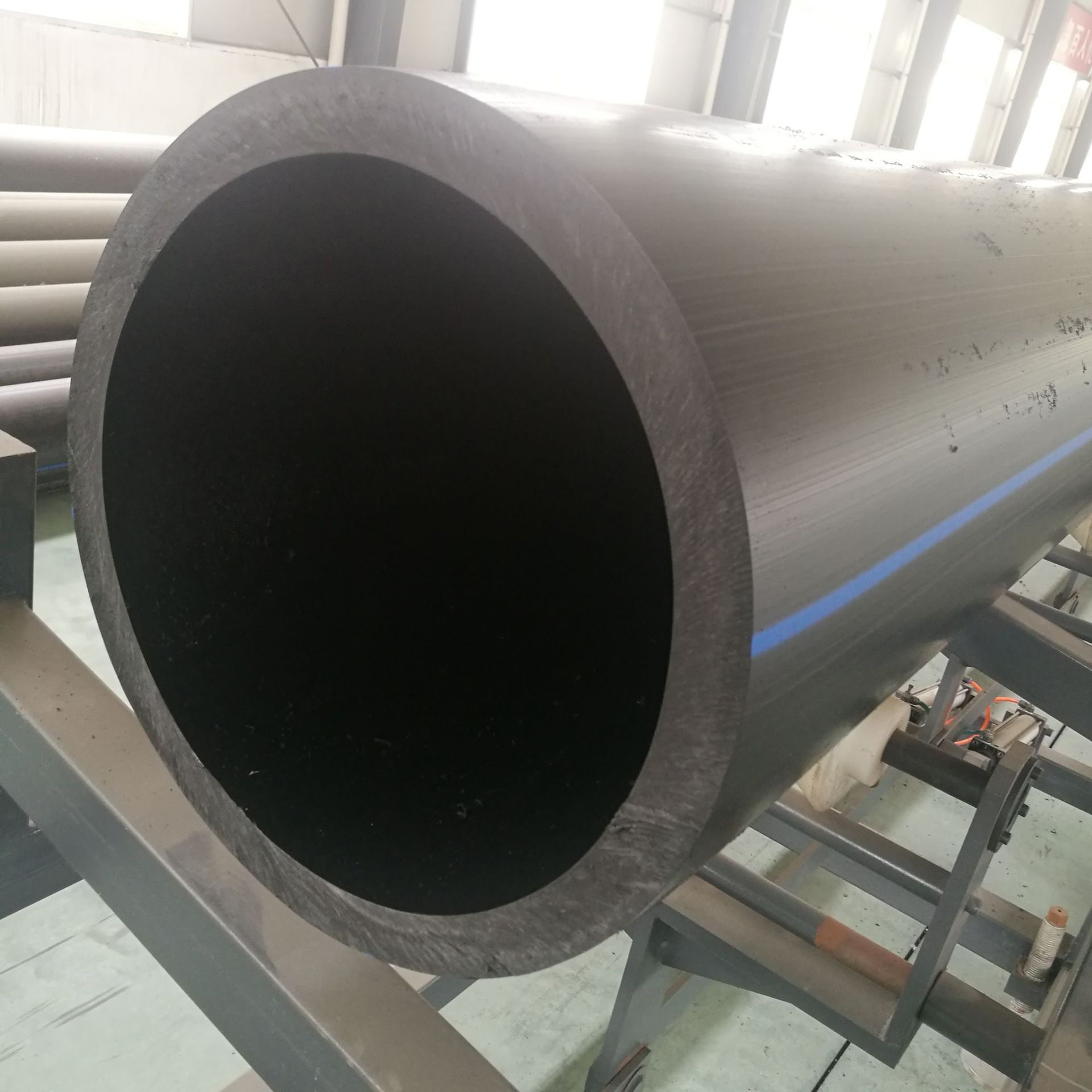 dn630大口径pe给排水管材厂家供应 全新料生产pe自来水管材