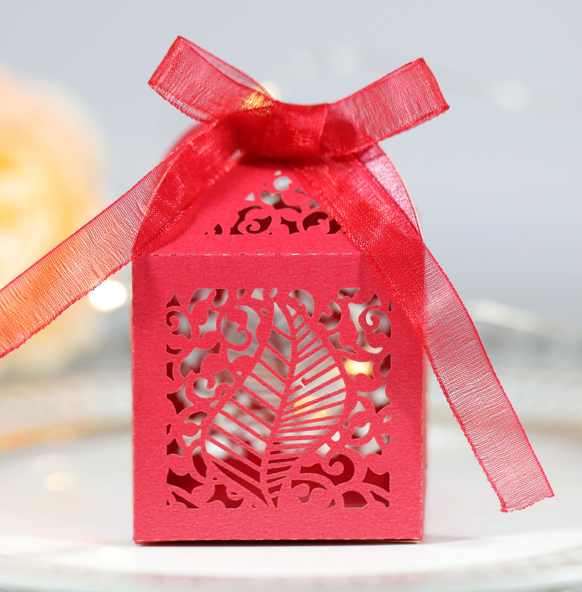 跨境教师节树叶珠光纸镂空喜糖盒 结婚派对巧克力包装盒 深圳批发