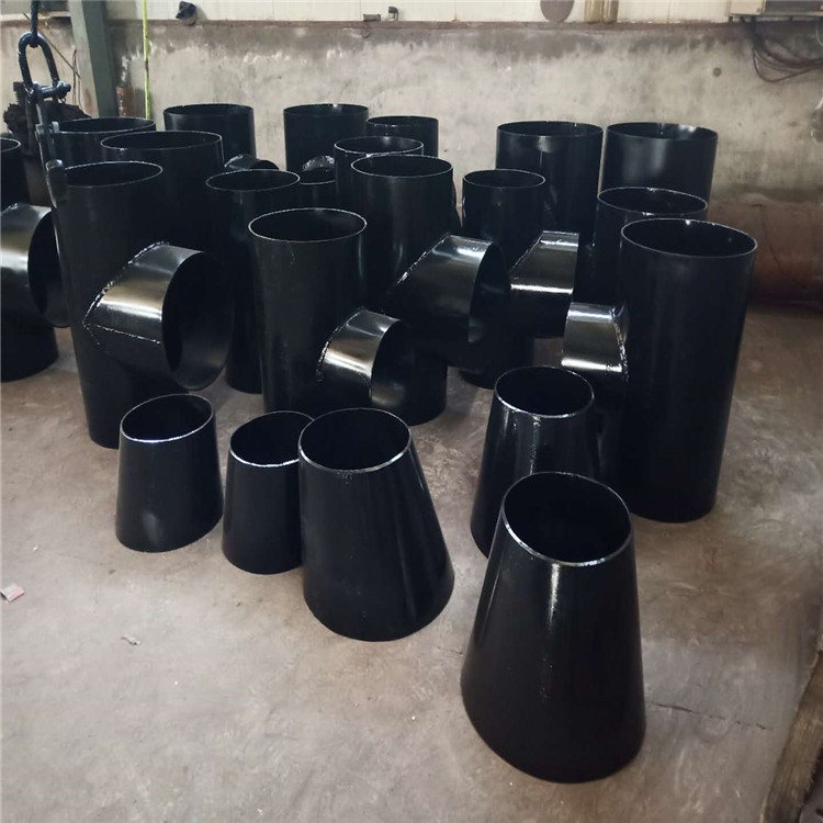 5-1.8dn;(3)喇叭口水平布置时,f=1.8-2.0dn