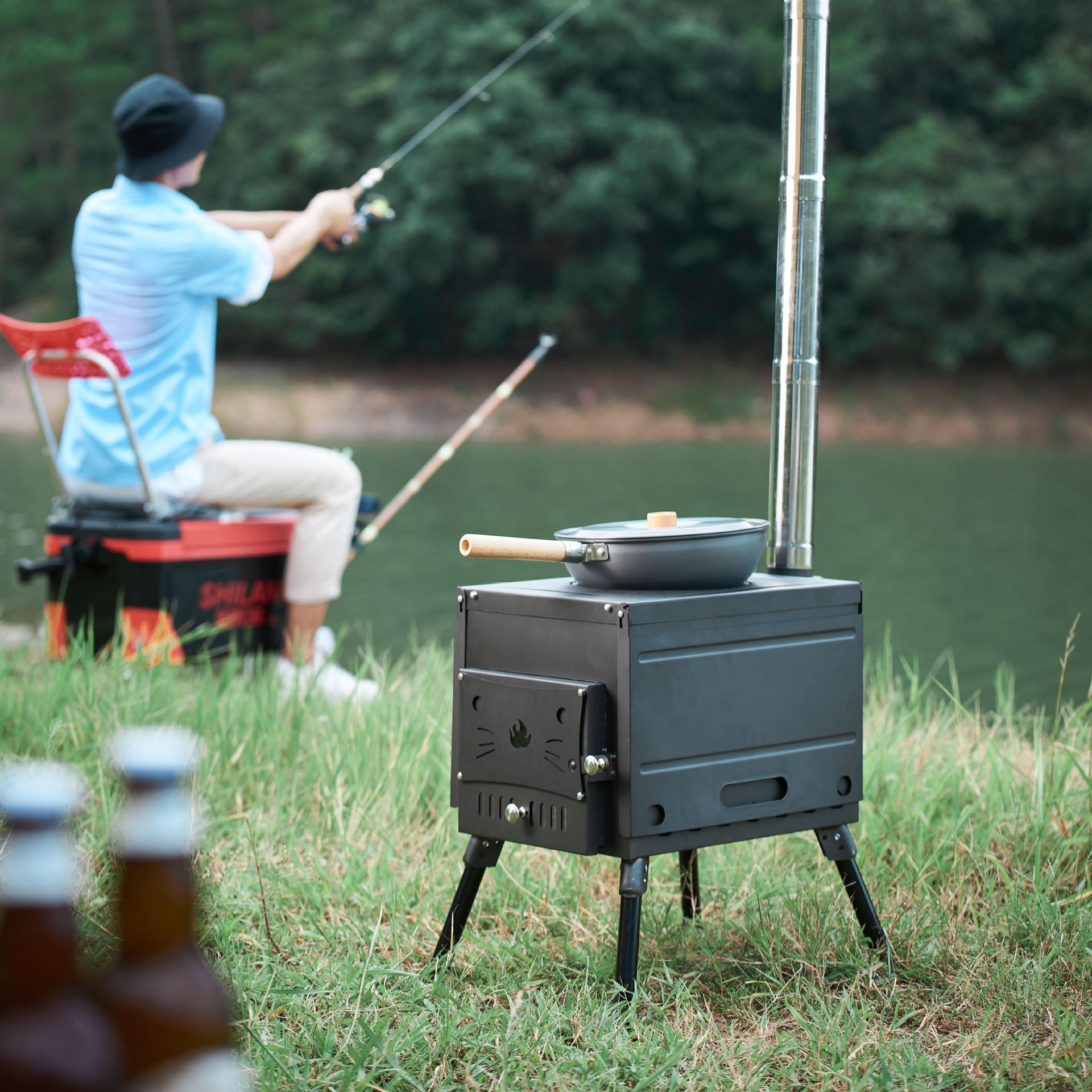 户外柴火炉子便携野餐装备野营 多功能无烟折叠灶野炊炉具野外