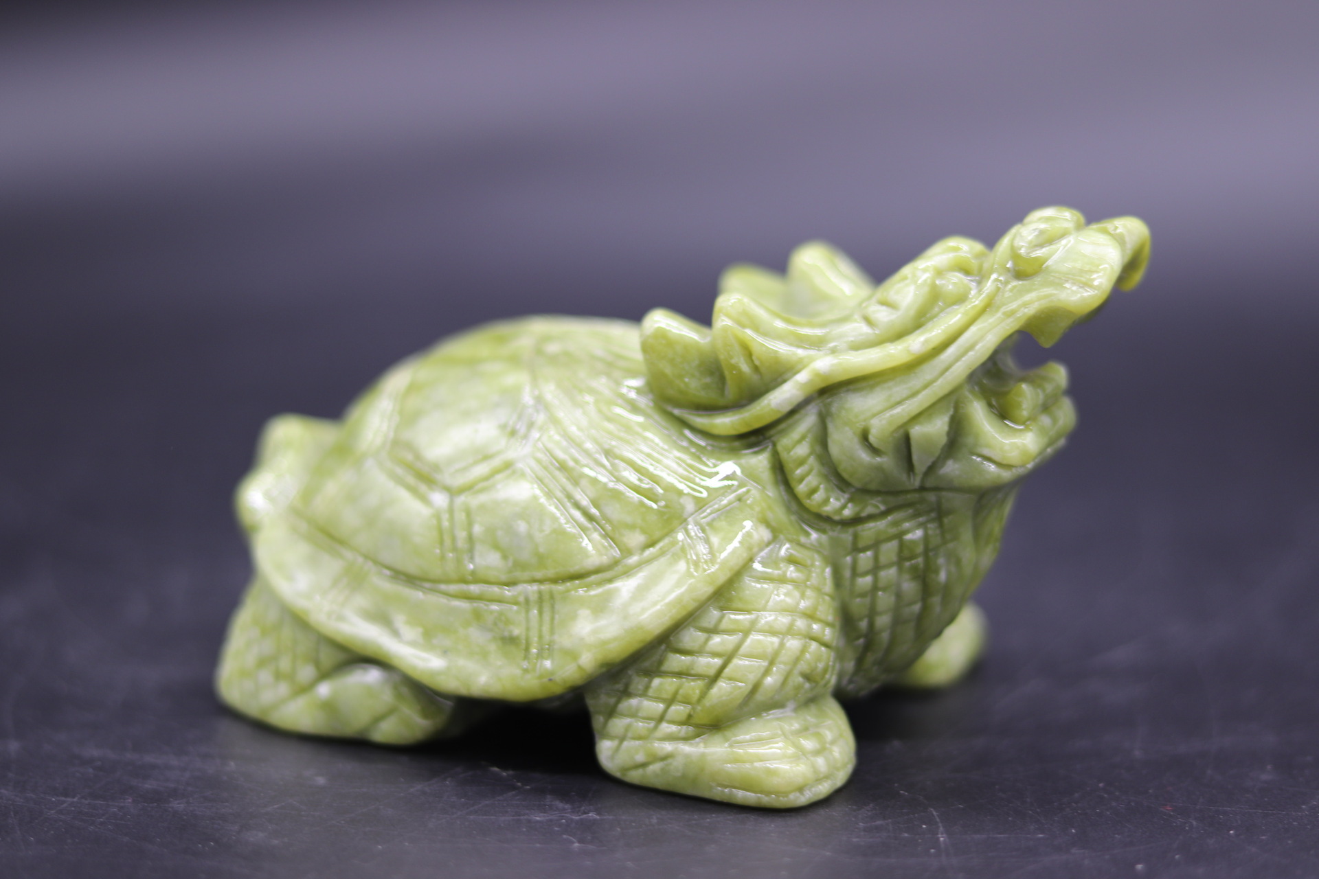 天然南玉一体龙龟摆件龙头龟工艺品升职求学厂家批发风水摆设