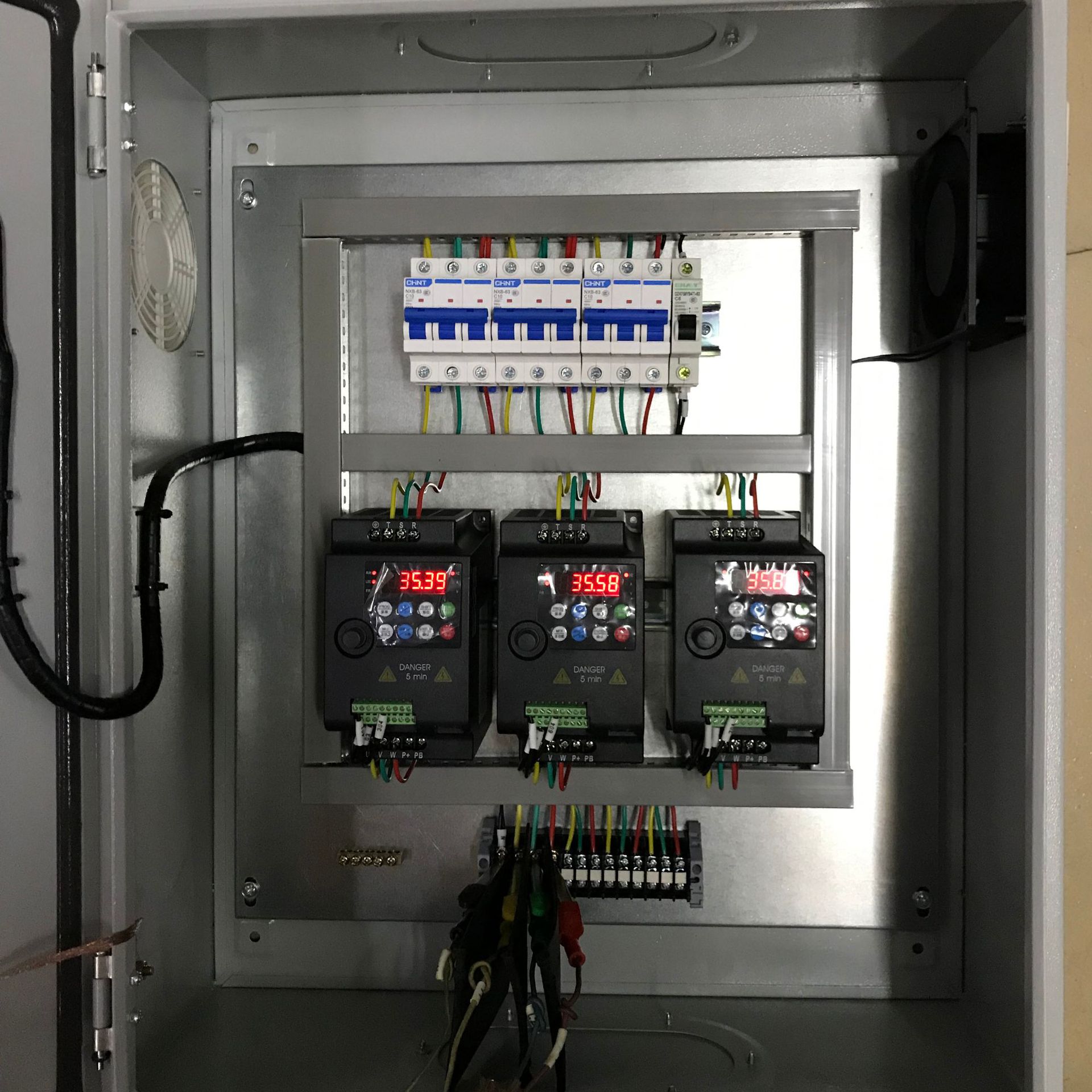 配电输电设备 青岛厂家生产销售变频器控制箱 诚信经营