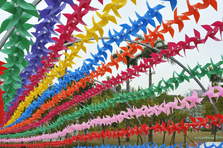 幼儿园户外装饰26cm加厚四角风车串楼盘活动创意旋转塑料风车