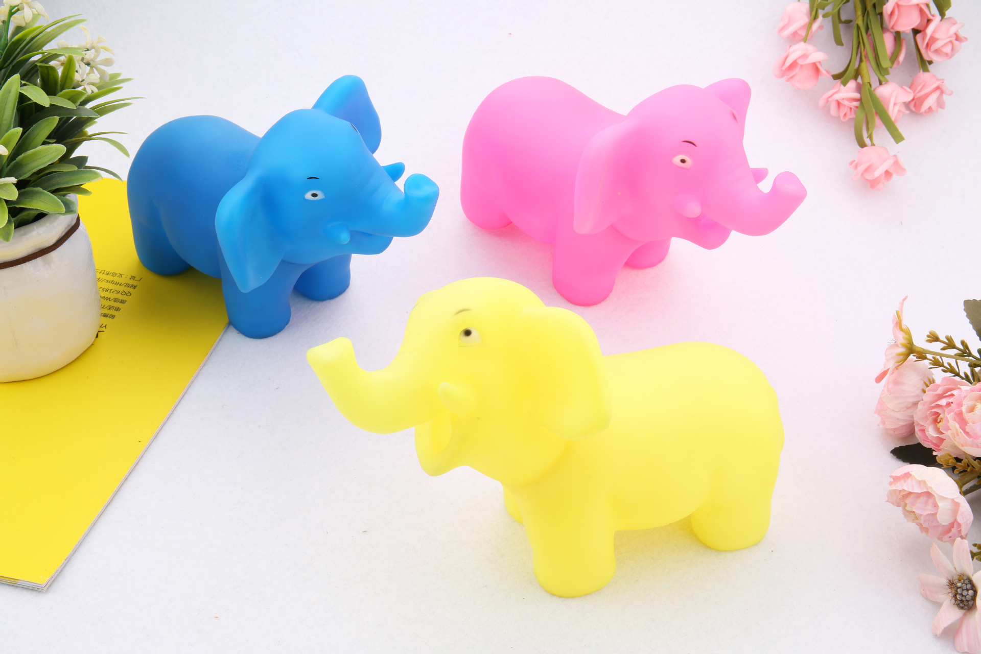 厂家批发宠物磨牙耐咬发声玩具搪胶pvc创意用品批发 猴子 大象