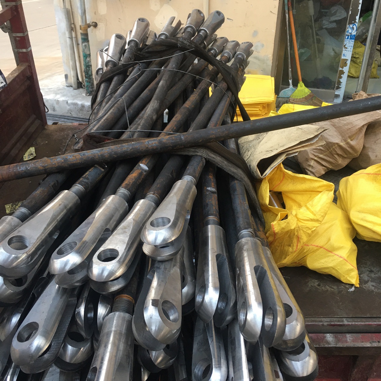 台车模板顶撑 梯形螺纹拉杆 钢模板支撑