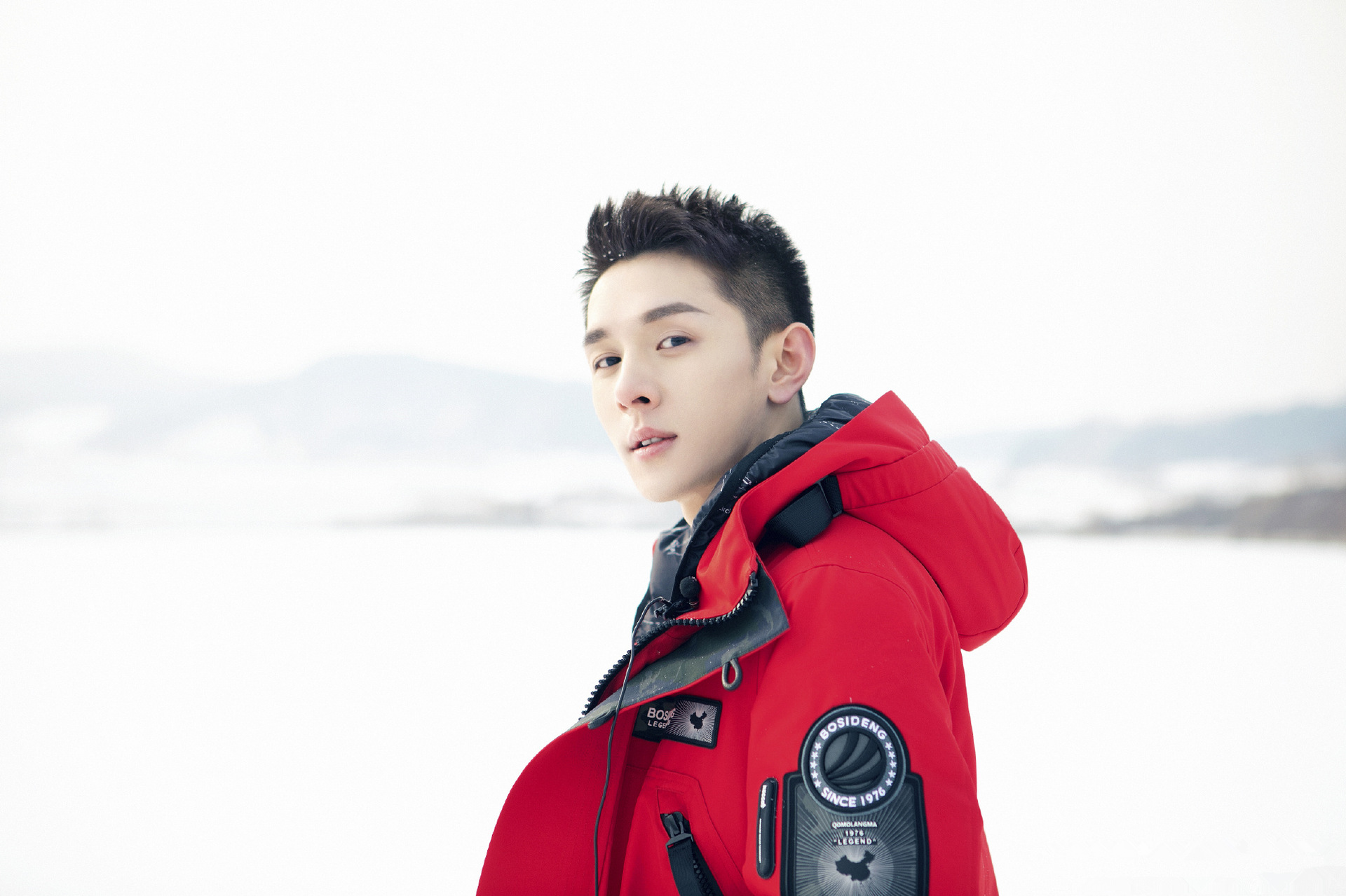 美聚智造:网传李佳琦1.3亿买豪宅!网红直播真的这么赚钱吗?