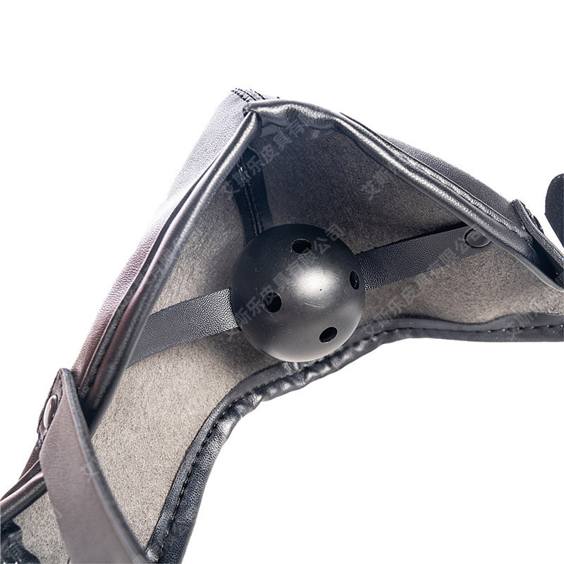 成人情趣女奴面罩超纤皮口罩口球网眼口枷扩口器调教口塞批发