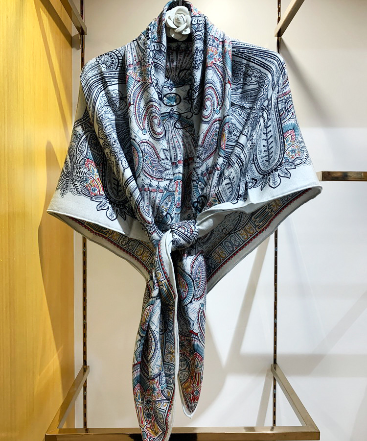 经典佩斯利意大利腰果花黑红配色140cm丝羊绒大方巾秋冬保暖围巾