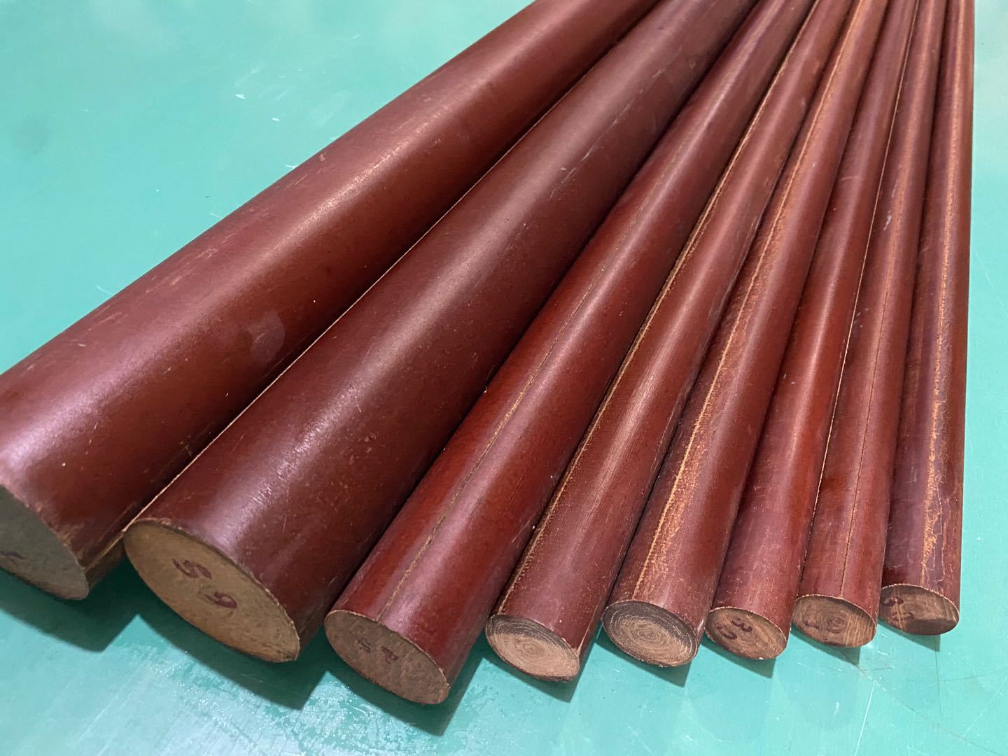 厂家供应圆柱胶木棒电木棒 咖啡色绝缘棒酚醛层压布棒加工定制