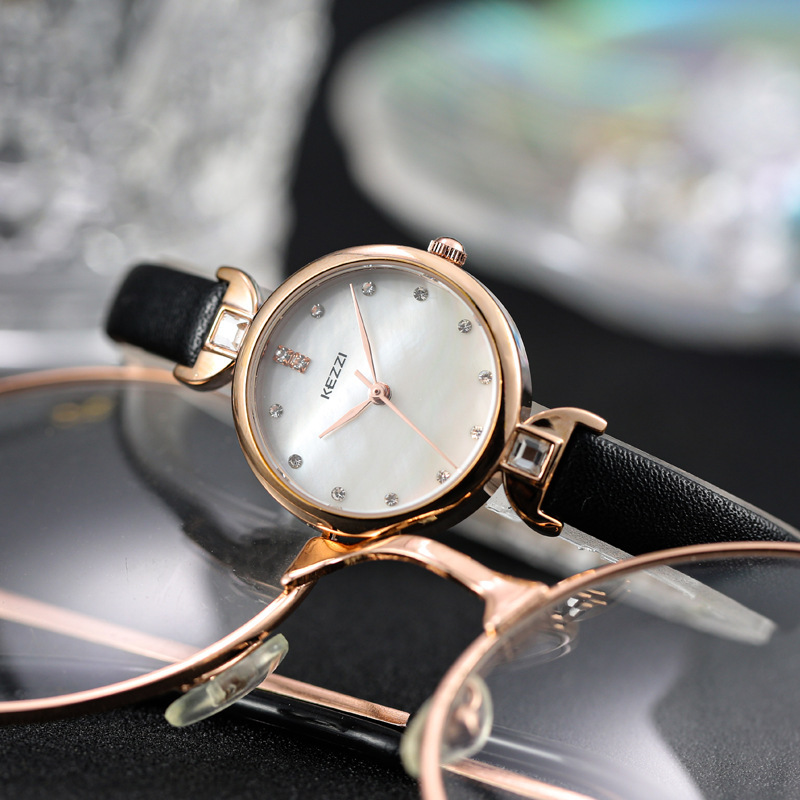 手表女学生时尚简约学院风ins刻字2020新款气质石英女表