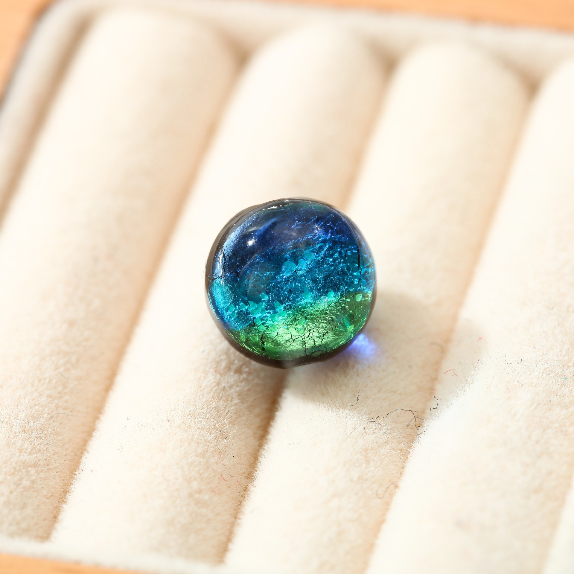 晗钰缘 梦幻彩箔双面夜光琉璃散珠diy饰品配件日式琉璃珠手工材料