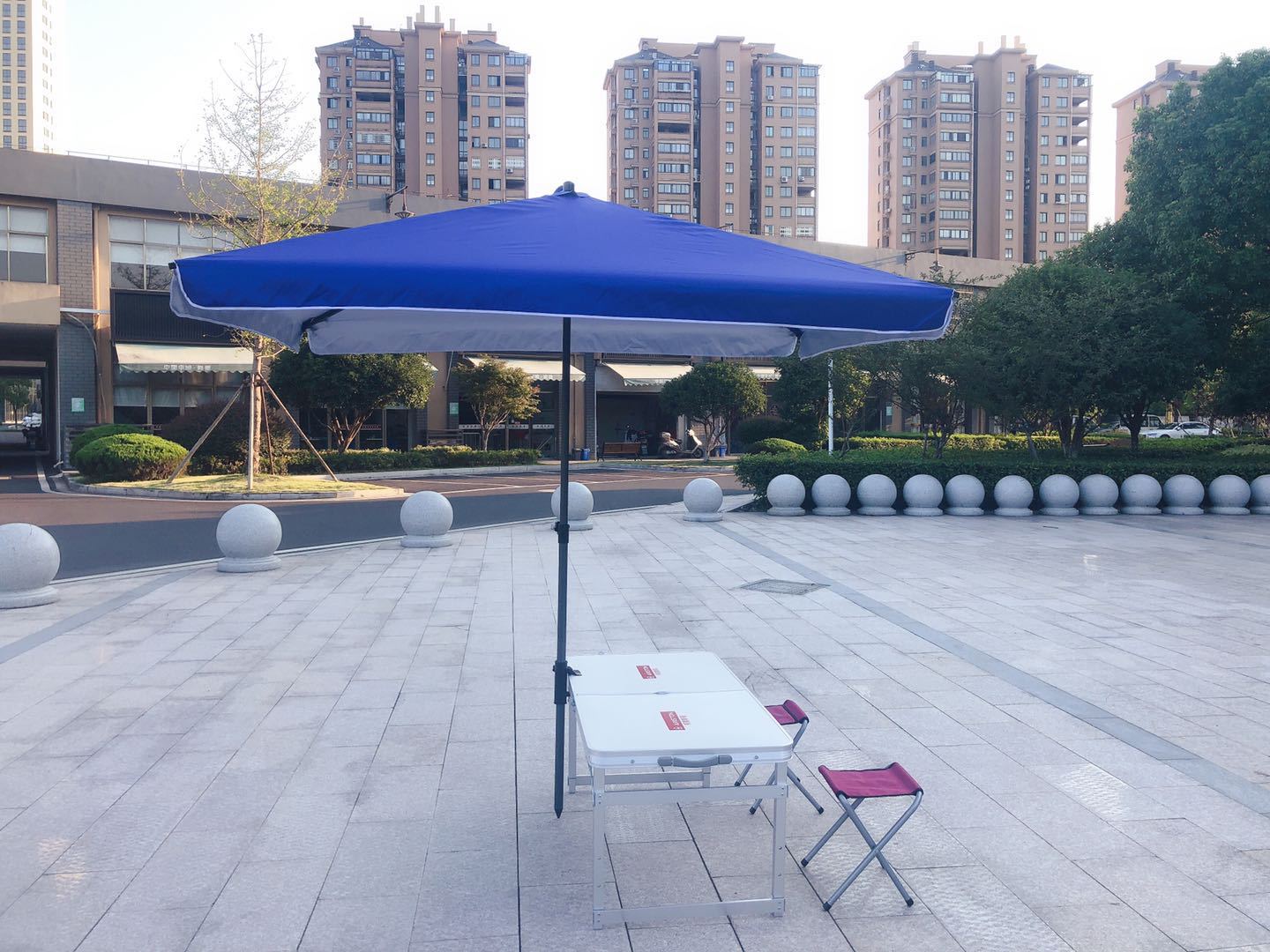 庭院伞固定夹子支架阳台伞架户外桌栏杆固定伞架跨境亚马逊热销