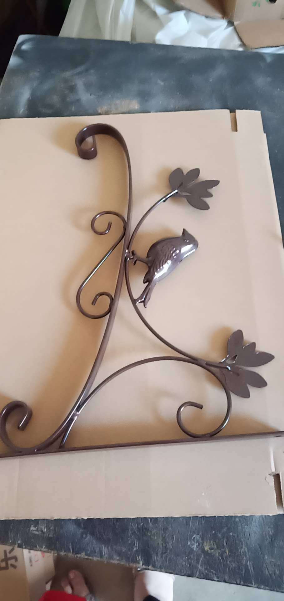 厂家直销欧式铁艺悬挂红灯笼支灯笼支架挂钩墙壁花挂架红灯笼挂架