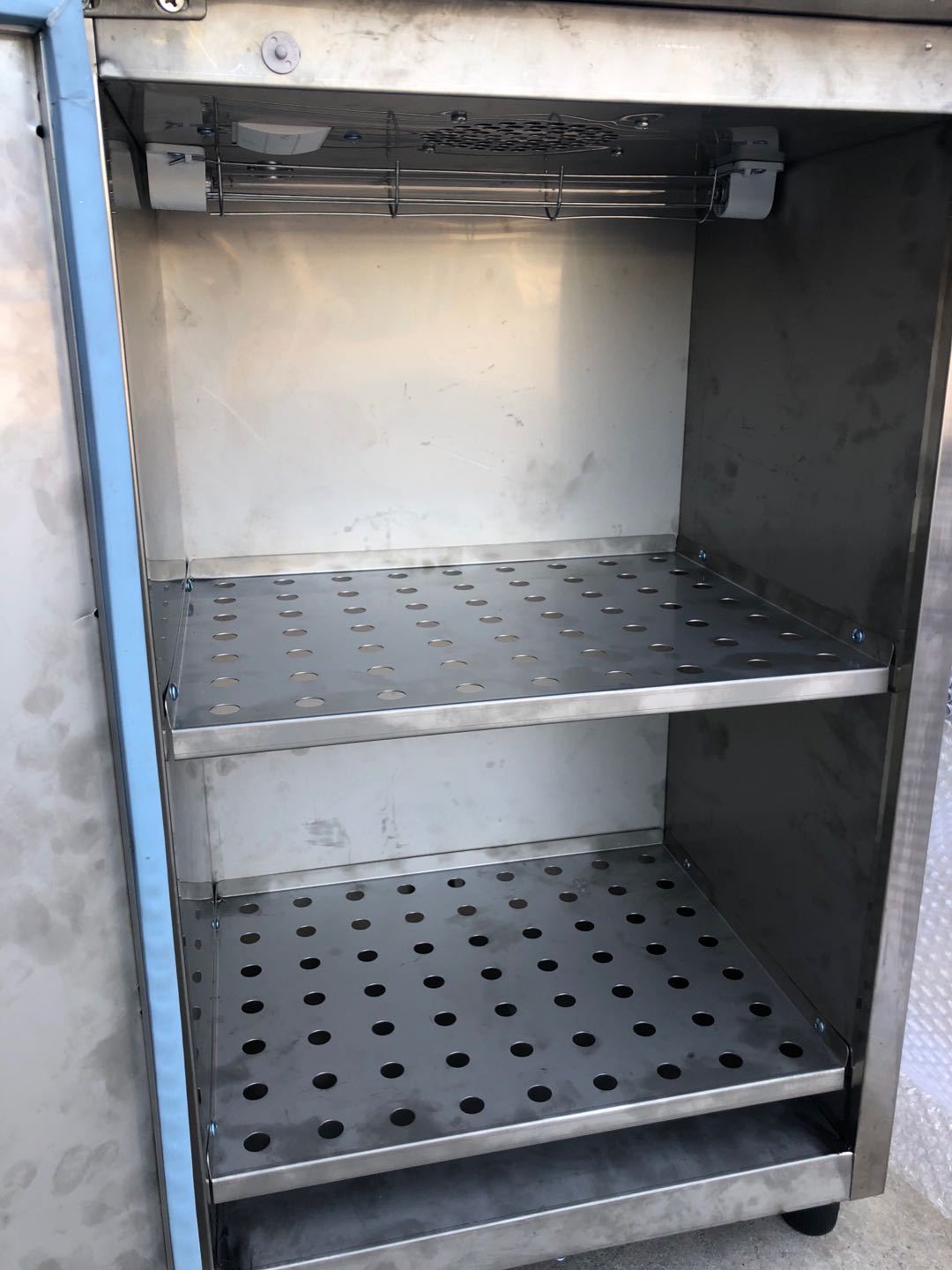 上海连富厂家直销文件消毒柜 商用紫外线臭氧人民币口罩消毒机