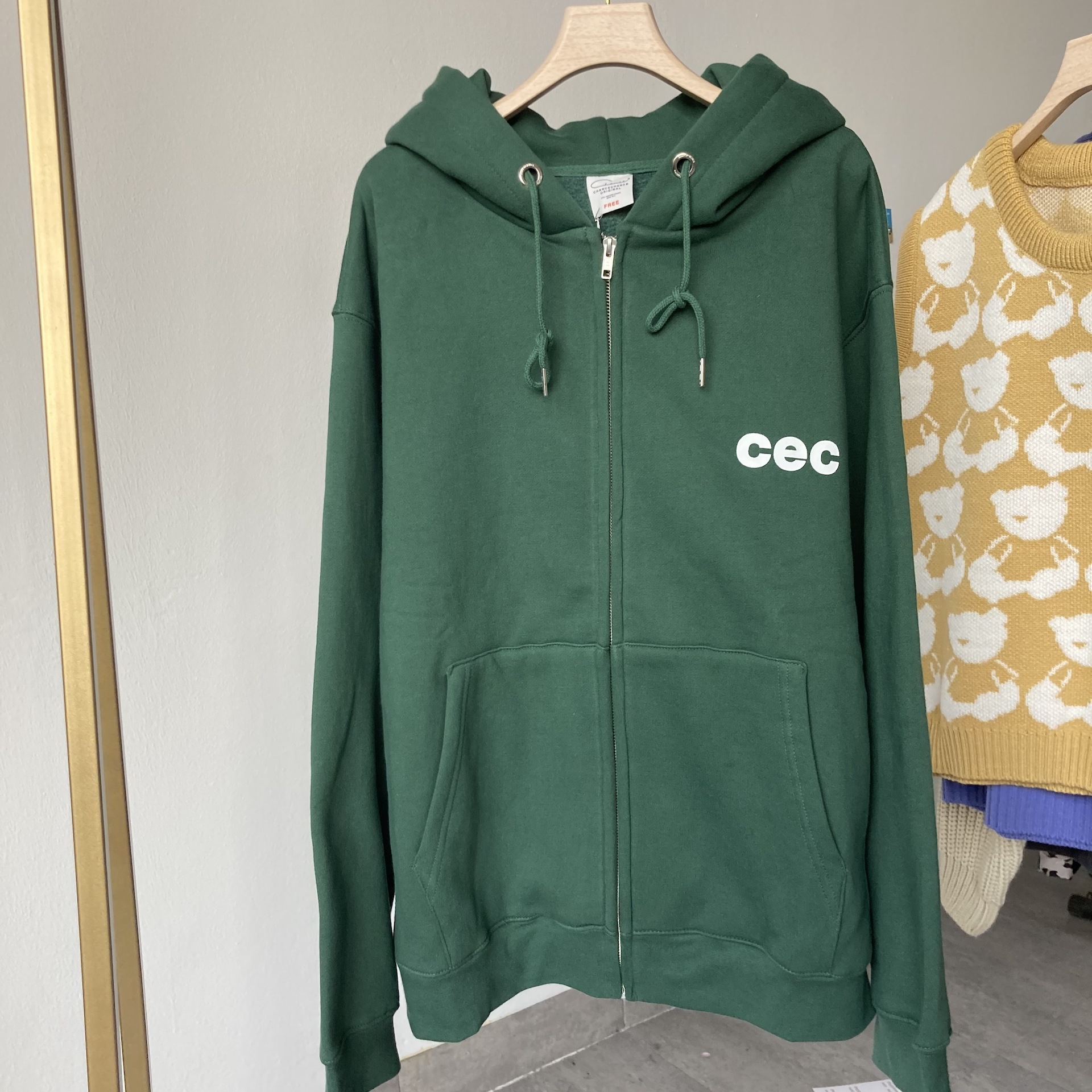 cec韩国潮牌学院风加绒连帽卫衣拉链外套ins女生chance可验证