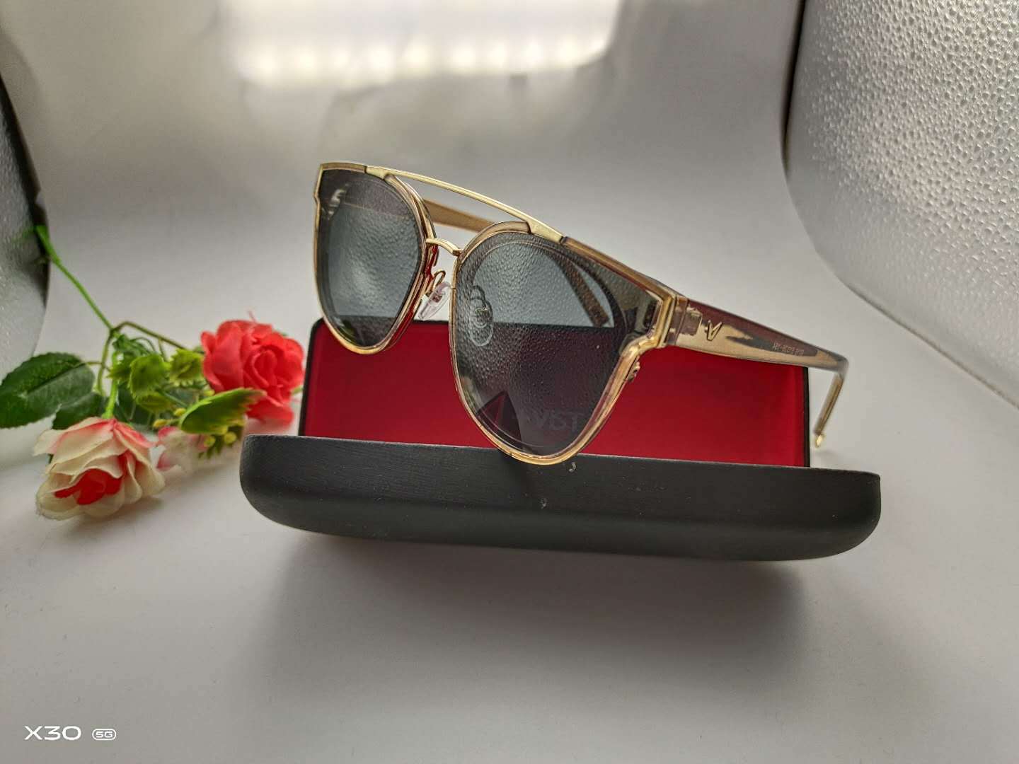 New Fashion Classic TikTok Xiaohongshu Same Style Wholesale Clearance Special Offer Sunglasses Sunglasses