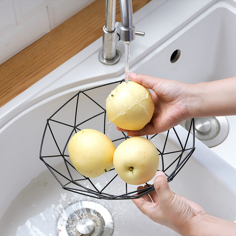 Nordic Minimalist Geometric Iron Fruit Basket Living Room Home Fruit Plate Household Creative Hollow Snack Dish Storage Basket