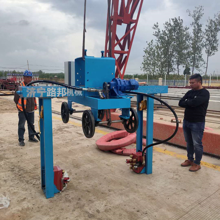 路邦空心板自动凿毛机厂家 预制梁板侧面凿毛机 空心板打毛机