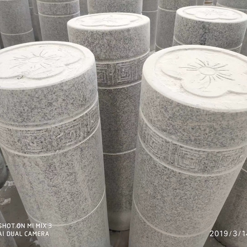 湖北花岗岩石材厂家供应芝麻灰挡车柱 拦车石尺寸加工定制