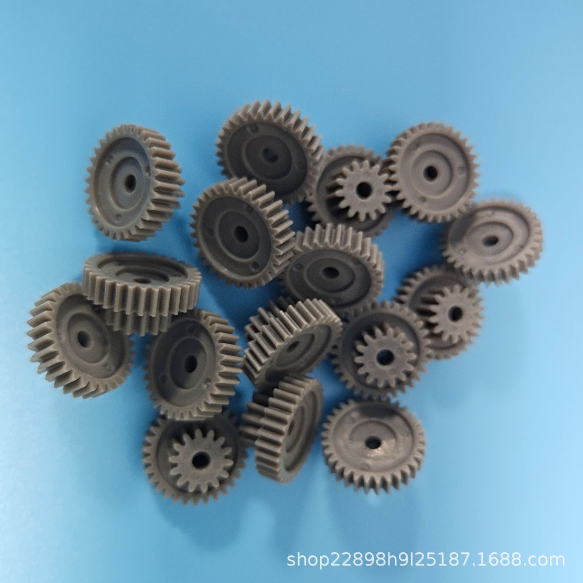 厂家供应齿轮,牙箱齿轮,马达齿轮,电机齿轮,小模数齿轮
