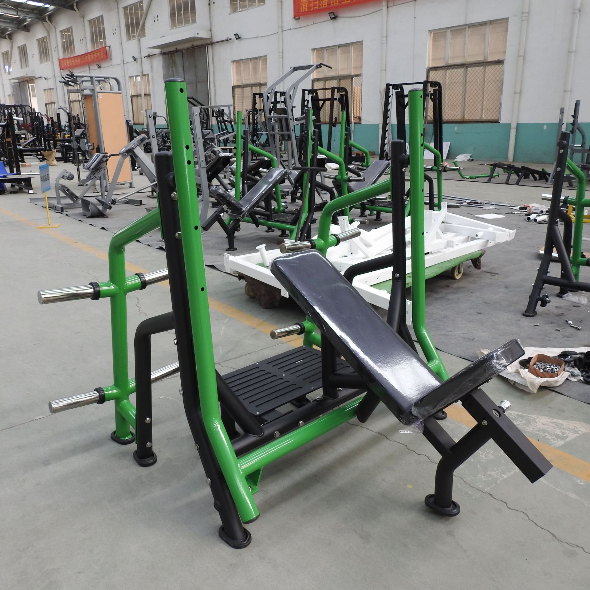 新款圆管平卧推胸训练器 水平推举椅卧推架自由力量推胸健身器材