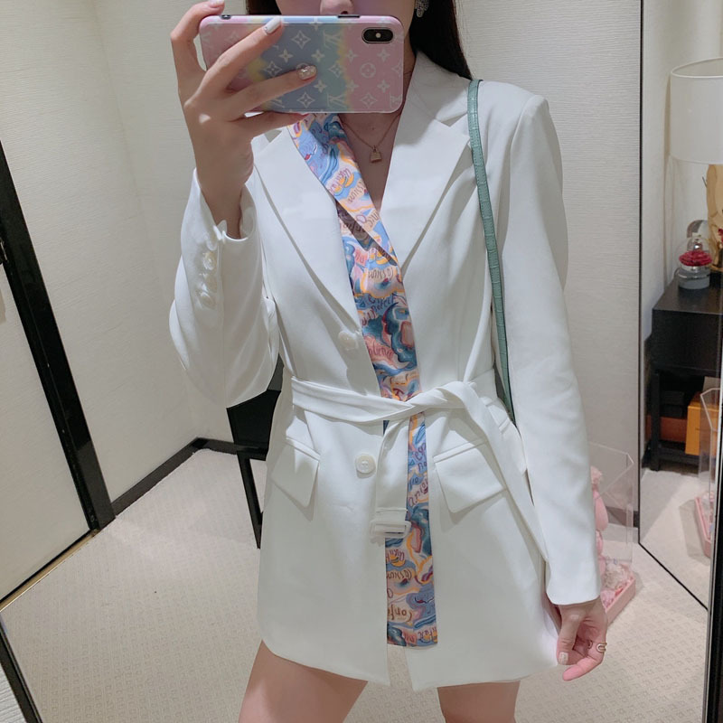 气质女神范立体蝴蝶西装女2020秋装新款设计感宽松显瘦中长款外套