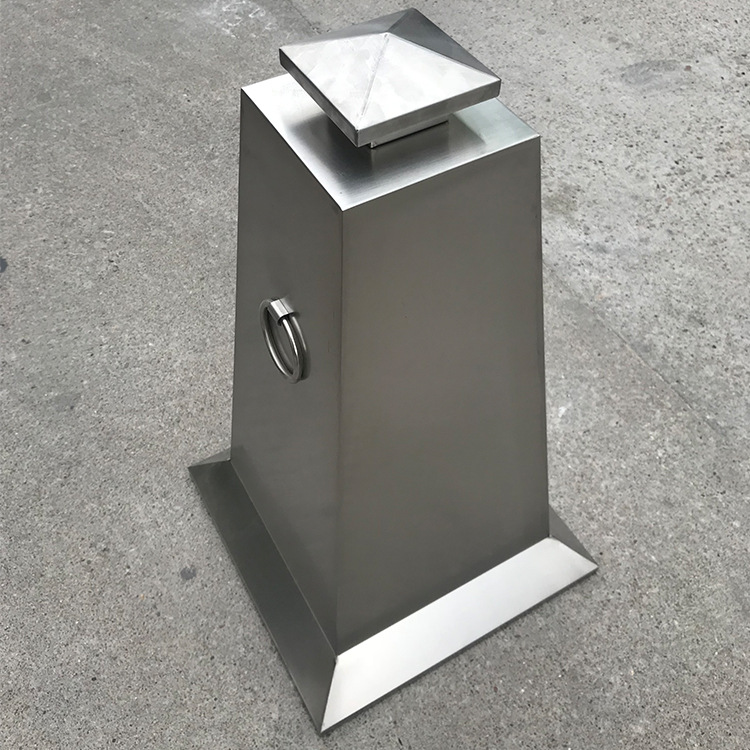 不锈钢金属路锥停车牌路障方锥反光锥高档停车场雪糕桶筒警示柱