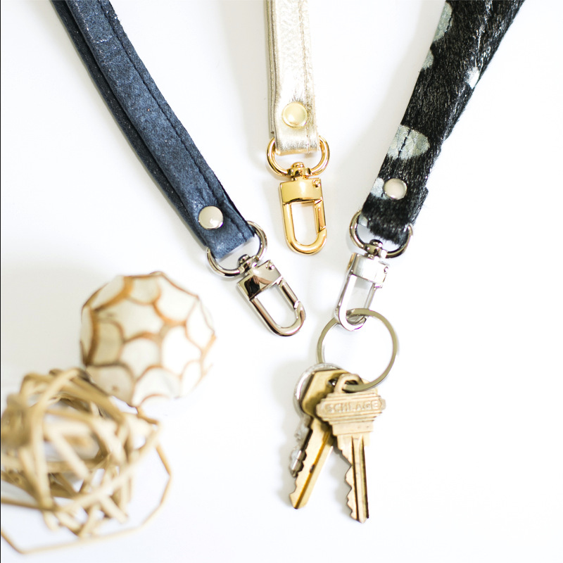 纯色创意包包挂件 把手电梯开门器钥匙串 皮革钥匙挂绳钥匙圈