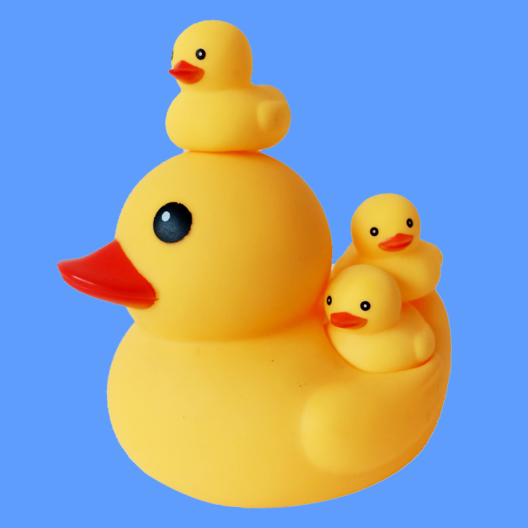 洗澡小黄鸭玩具儿童戏水子母鸭套装浴室发声捏捏叫搪胶鸭子玩具