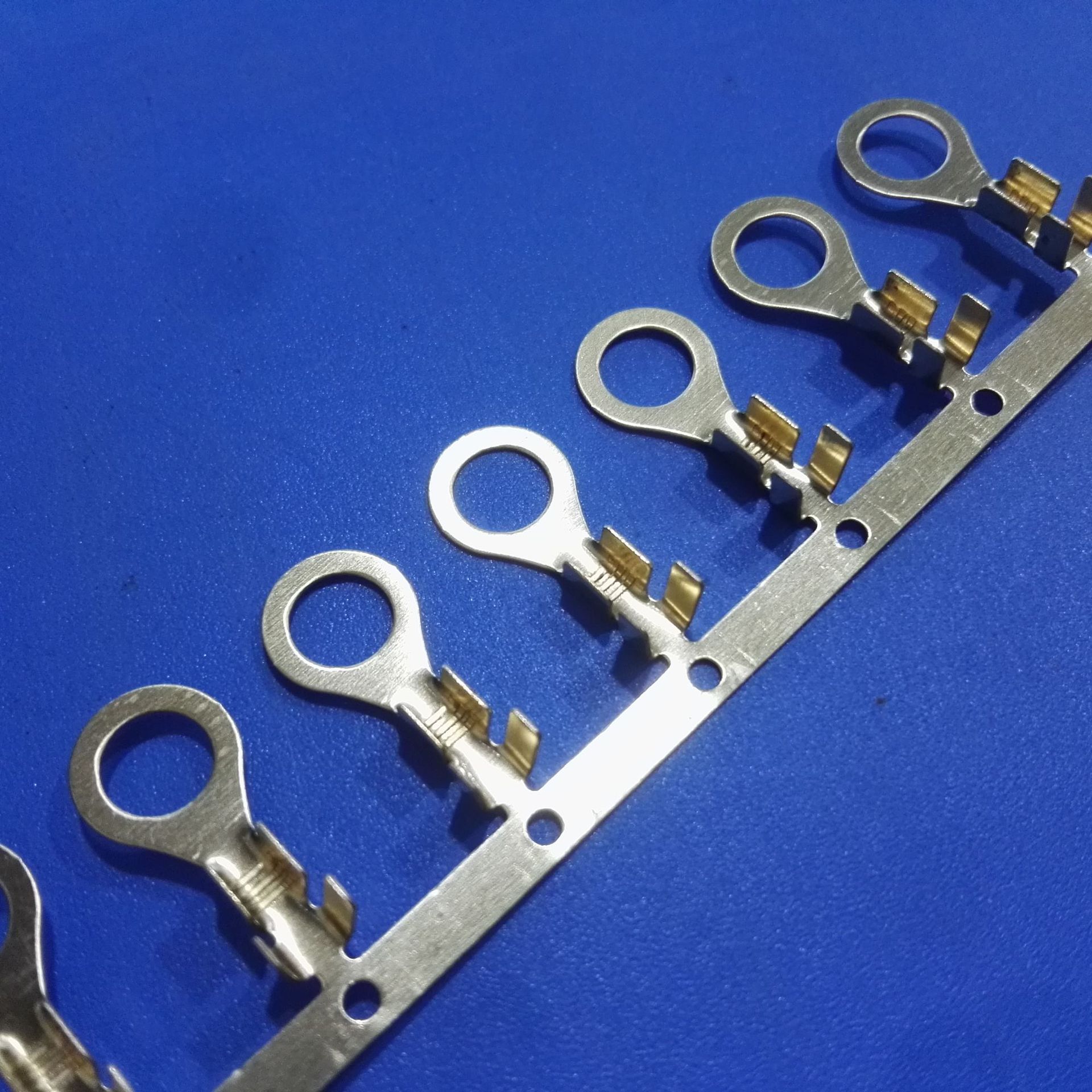 6.2圆形接线片-0.4料厚 6.2太阳端子 圆环接地片 本色 金色接线端