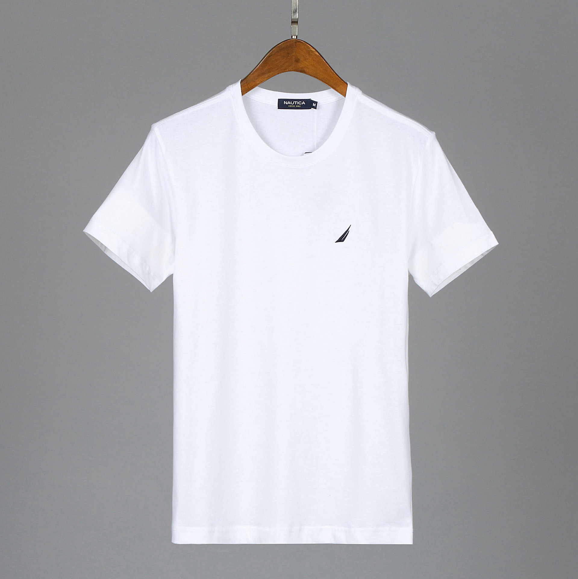 衣服;衣服所在地:广州市南沙区 东涌针大同存南月上街43号员工人数:4