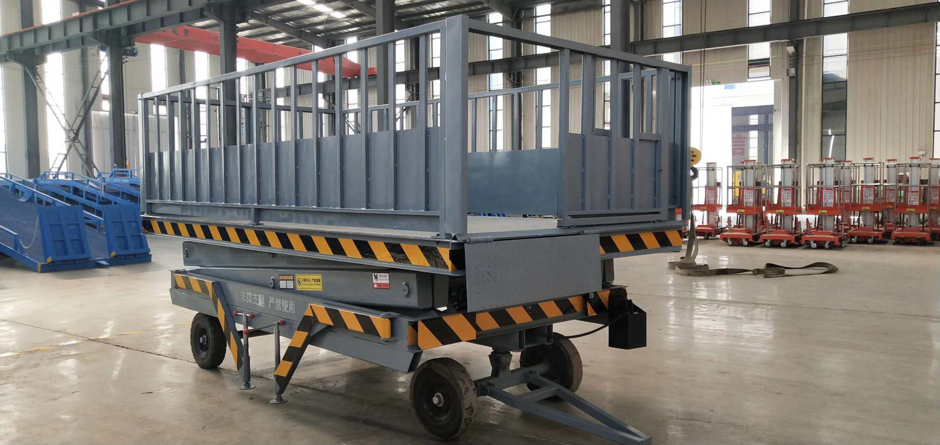 质量可靠卸猪台装猪通道升降台畜牧业牲口装卸平台电动液压赶猪台