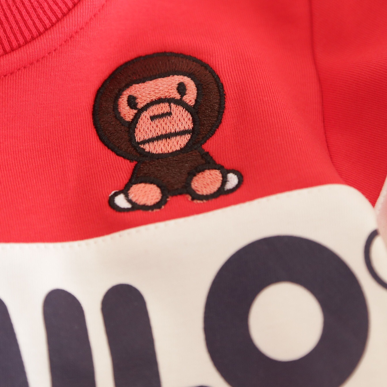 20秋款bape潮牌童装卡通小猴子字母印花刺绣圆领加绒加厚休闲套装