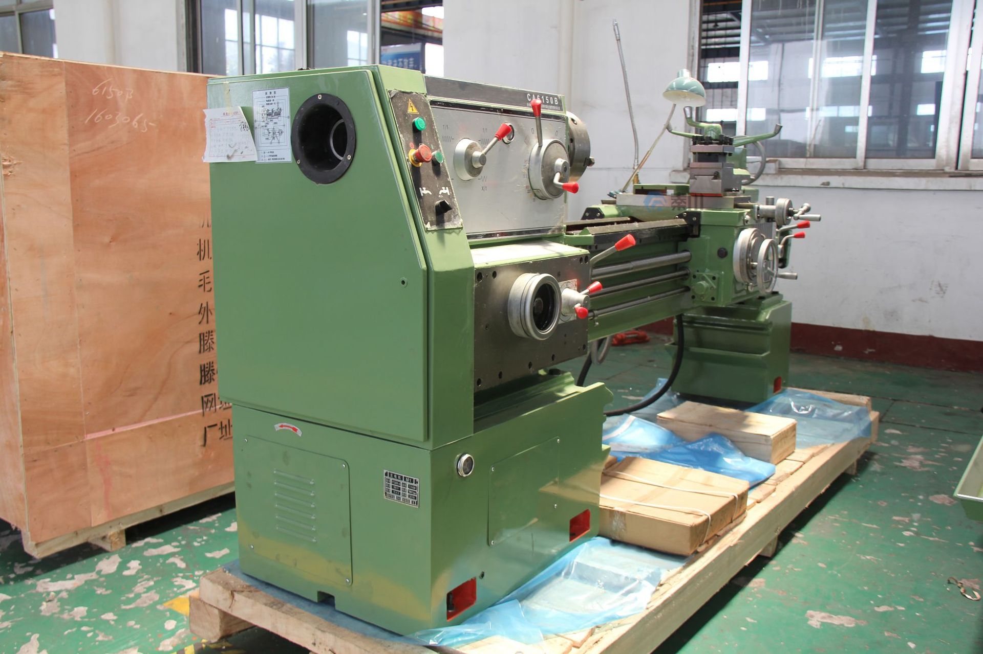 供应ca系列ca6250b普通车床马鞍车床 可车削内外圆柱面 圆锥面等