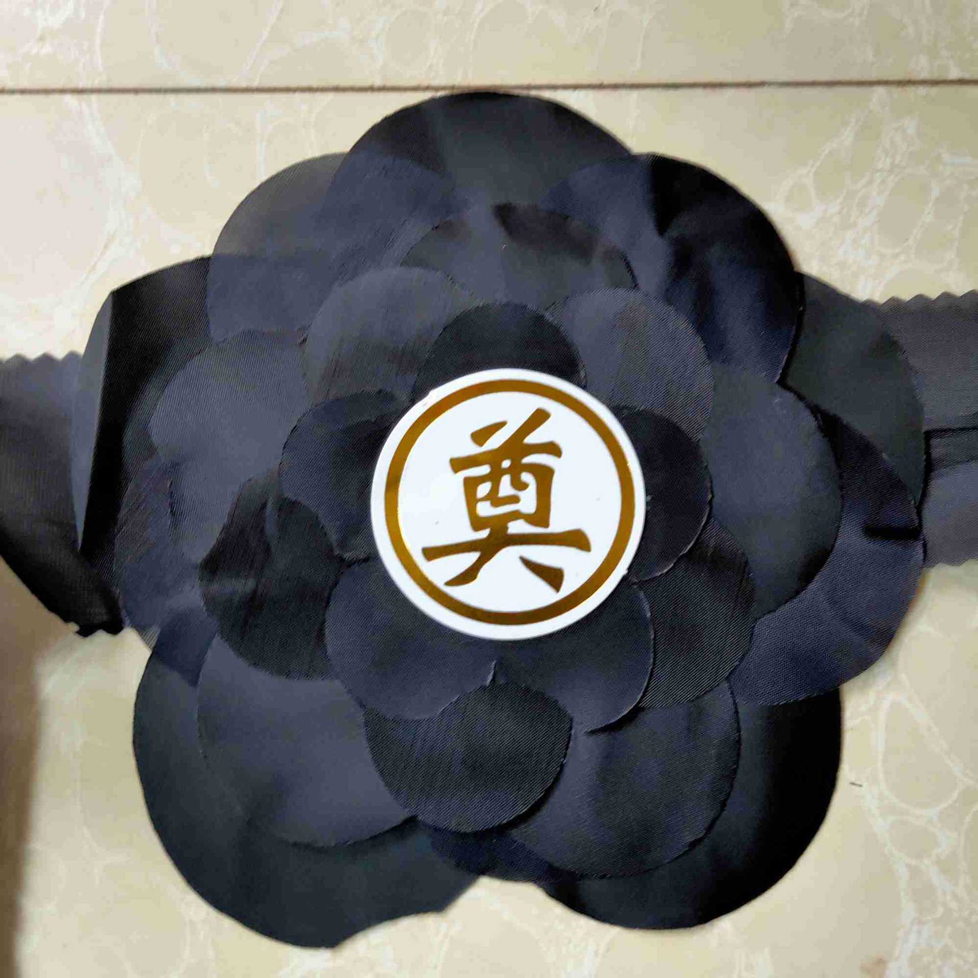 王艳梅殡葬批发 遗像花 黑花 相框花 追悼会 白事用品