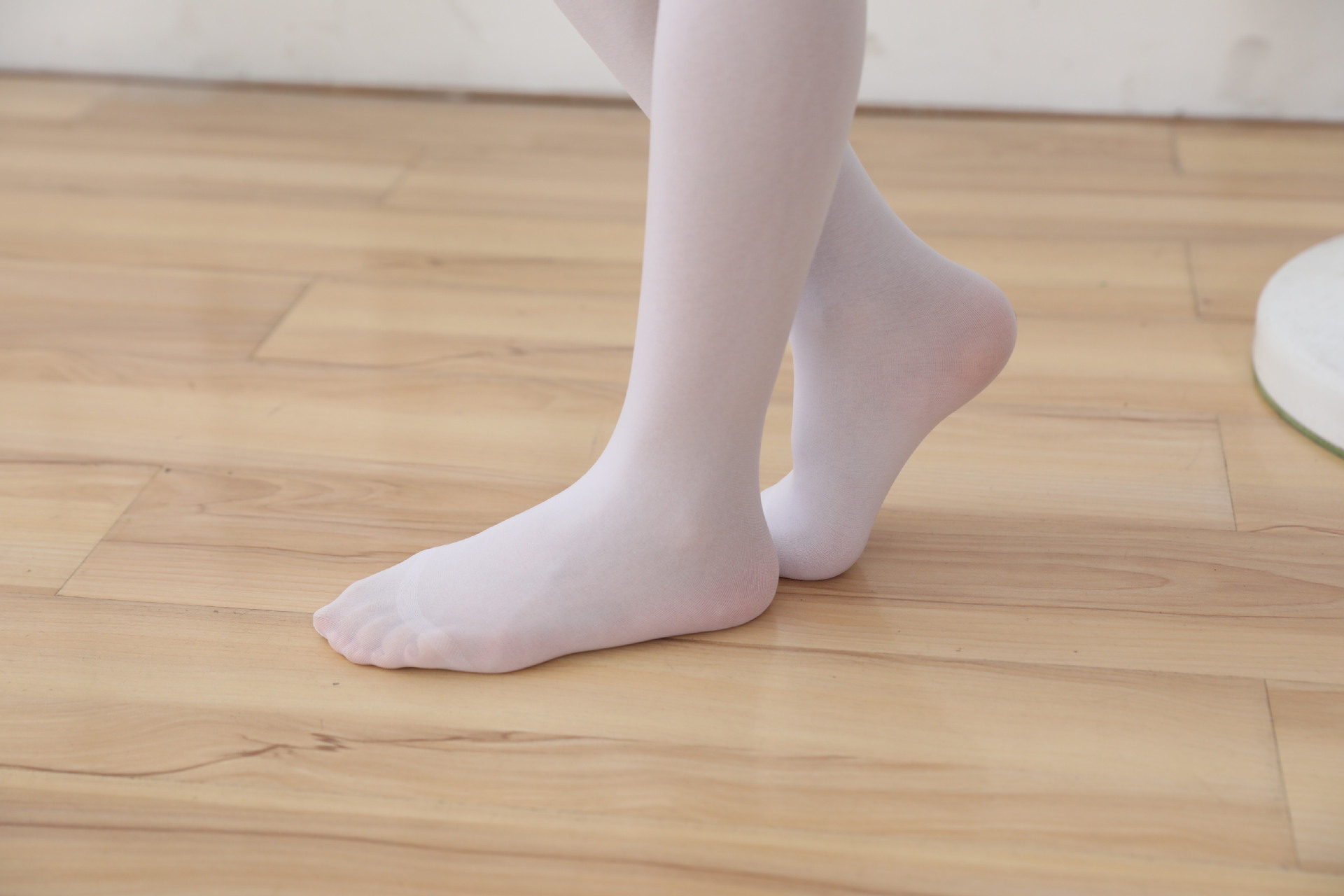 儿童春夏薄款丝袜打底裤 专业跳舞天鹅绒60d耐穿白色儿童舞蹈袜