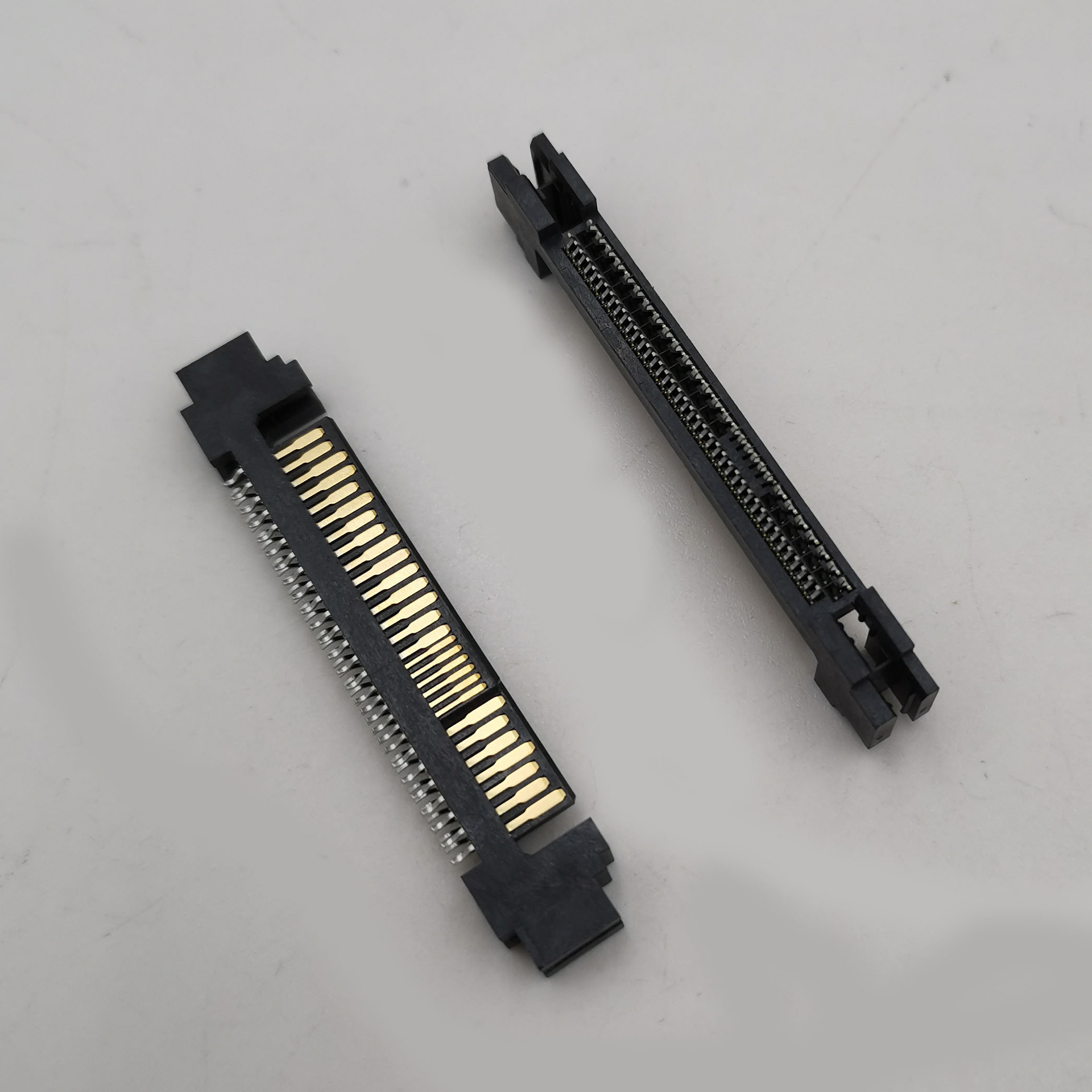 2 硬盘矩阵式阵列 sff 8639系列高速连接器 sas 68p-阿里巴巴