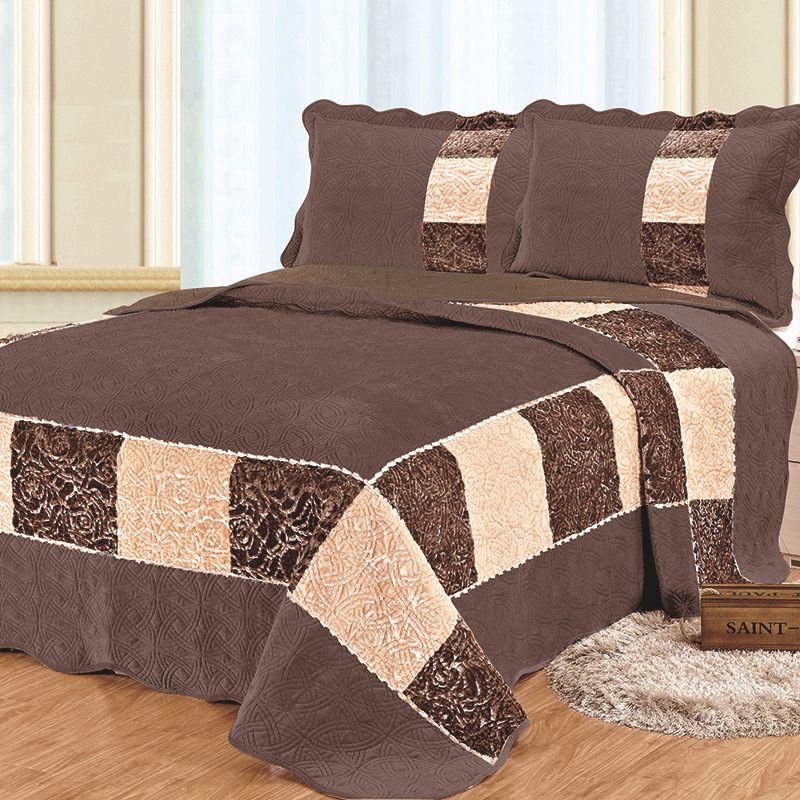 Factory Wholesale Bedding Simple Style Cotton Padded Thickened Bedspread Autumn and Winter Warm Short Plush Quilted Three-Piece