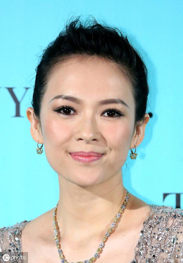 好看脸型有3种,章子怡瓜子脸,刘亦菲鹅蛋脸,丑的有2种