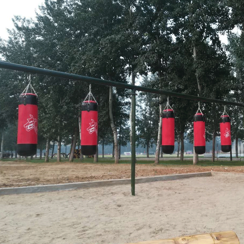 厂家供应部队龙门式沙袋吊架体能健身训练沙袋架大型沙袋架可定制