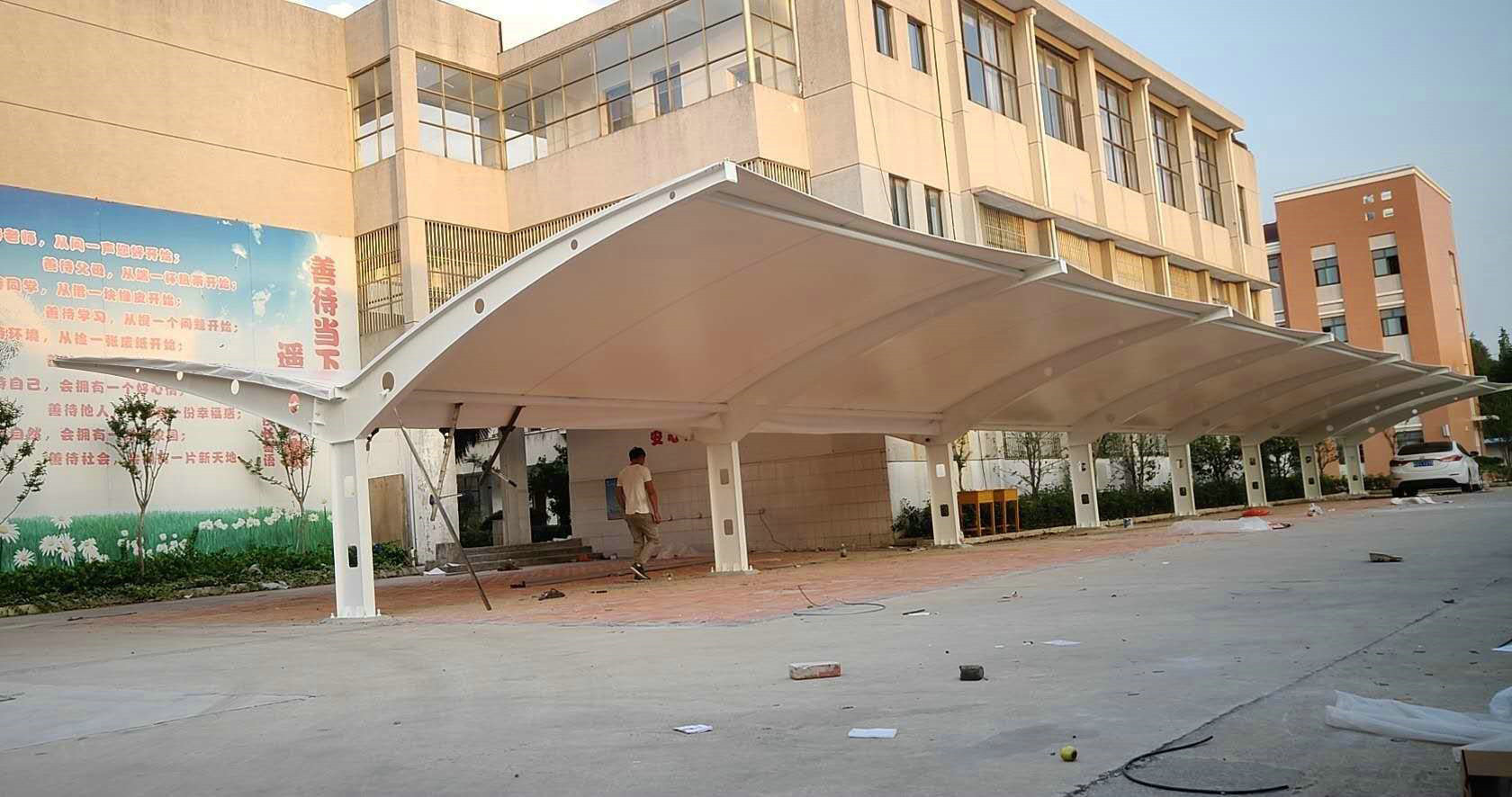 厂家供应pvc膜布户外膜结构停车棚 张拉膜结构防水车棚