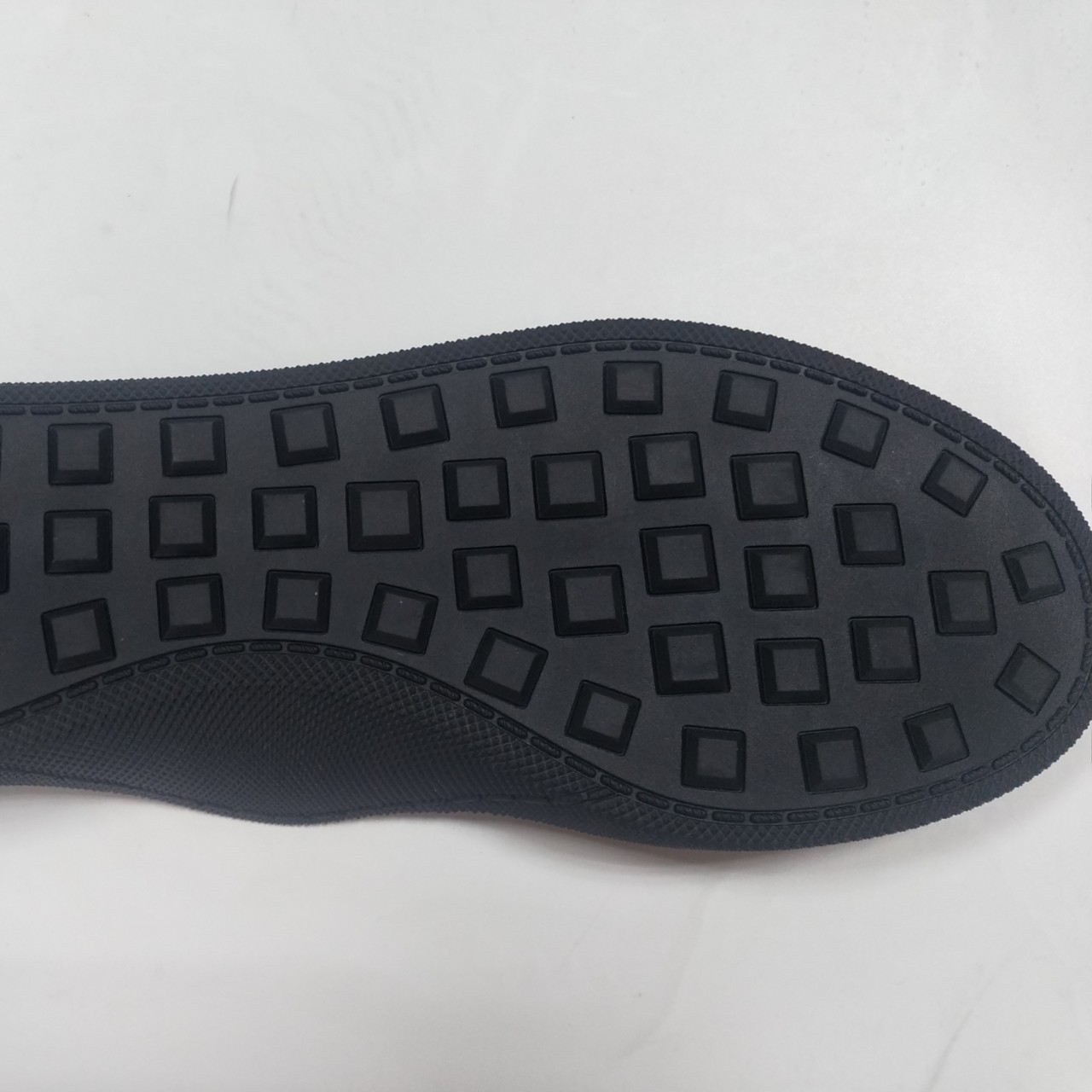 2020新款雪地靴子鞋底耐磨耐寒耐穿橡胶大底鞋材厂家批发冬季鞋底