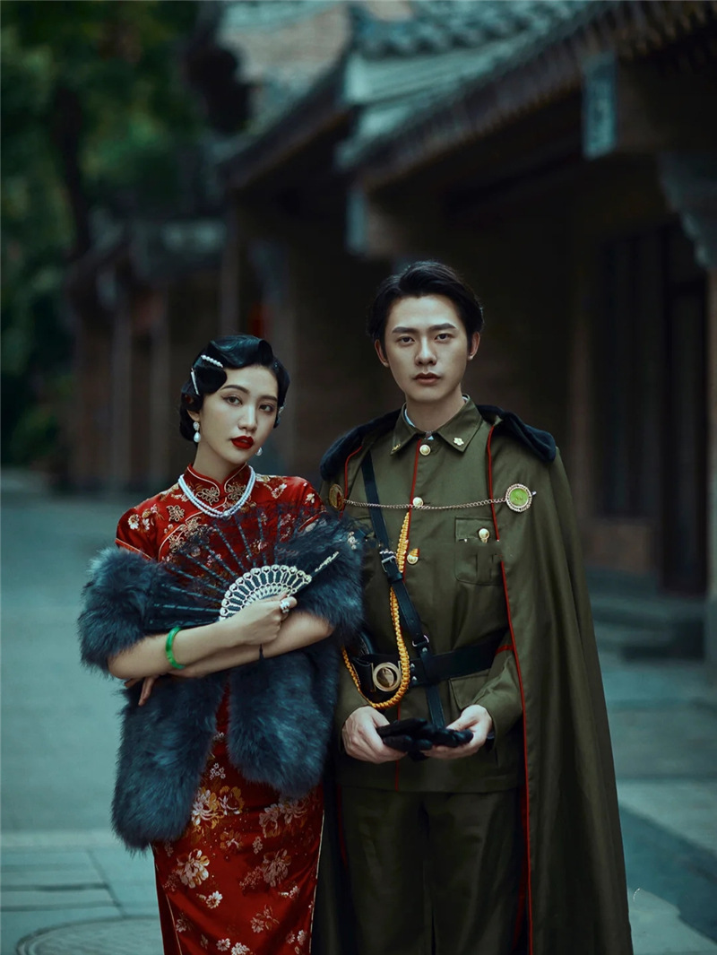 影楼民国拍照情侣剧本杀军装大帅军阀阔太旗袍街拍摄影写真演出服