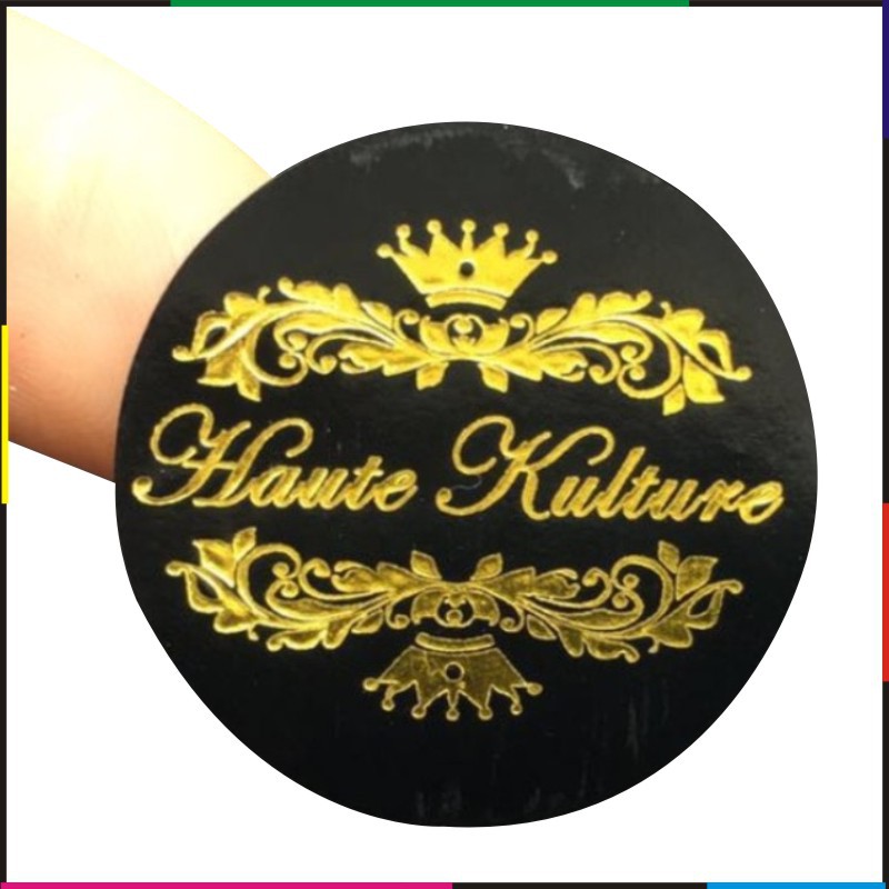 黑底烫金不干胶贴纸 圆形黑色pvc防水标签烫金色封口贴印刷不干胶