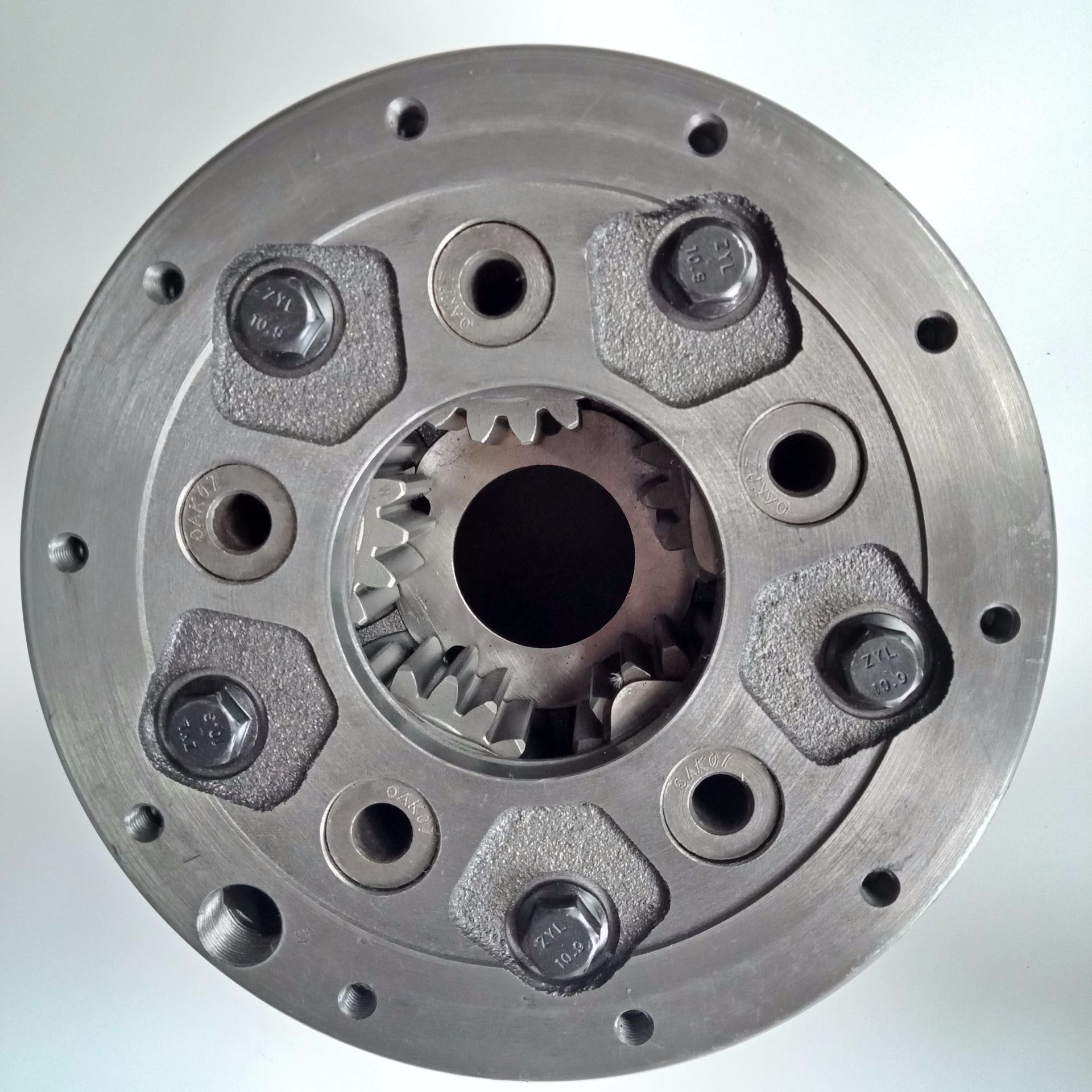 ac16桥轮边减速器总成 边减总成 汽车减速器总成