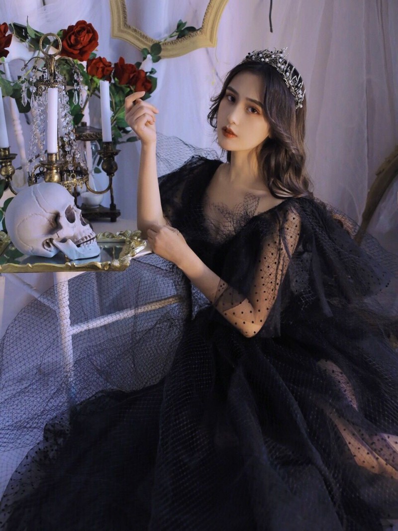 影楼写真摄影主题服装新款私房艺术照黑纱深v轻婚纱时尚拍照礼服