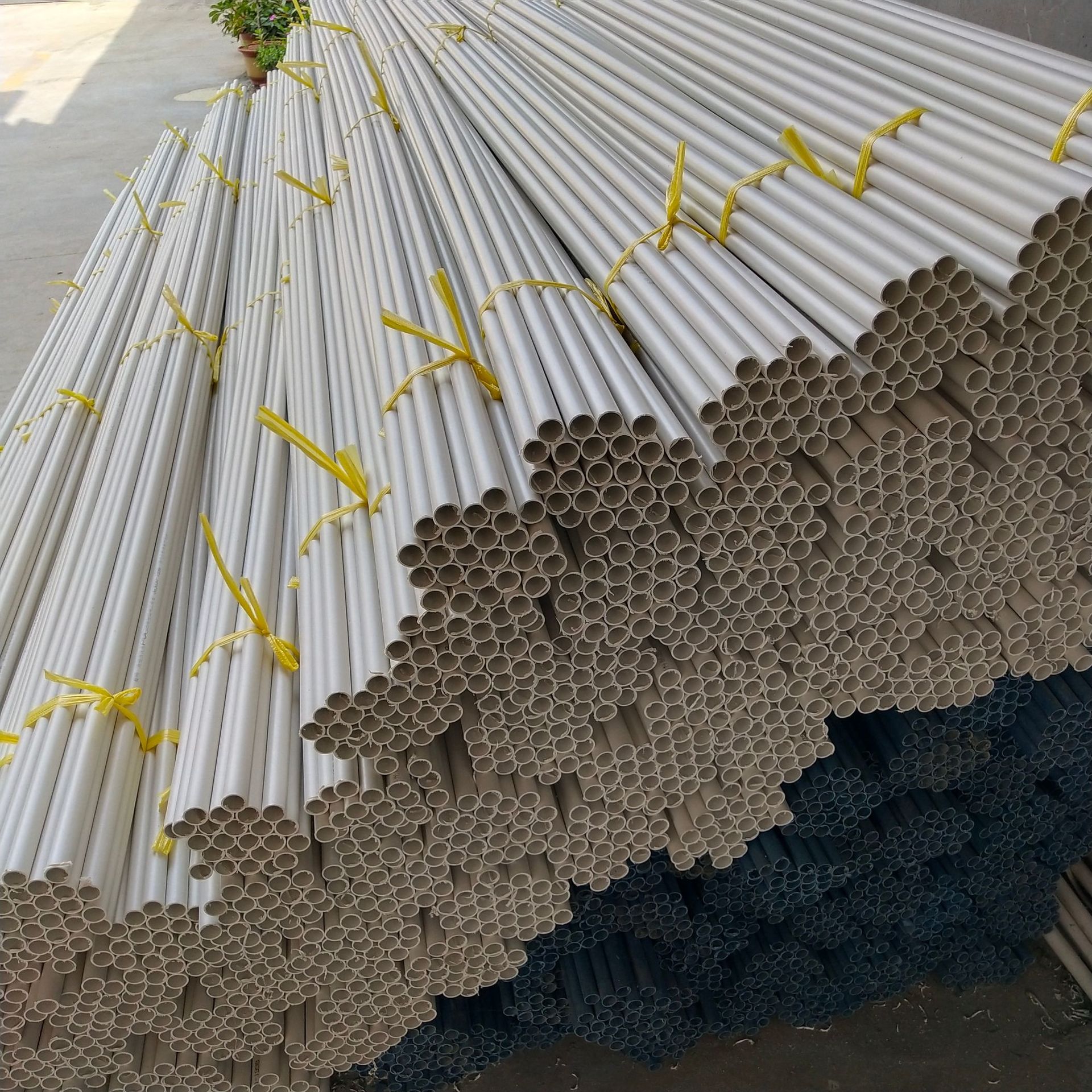 厂家批发pvc穿线管 建筑用管pvc电线管 冷弯阻燃绝缘穿线电工套管