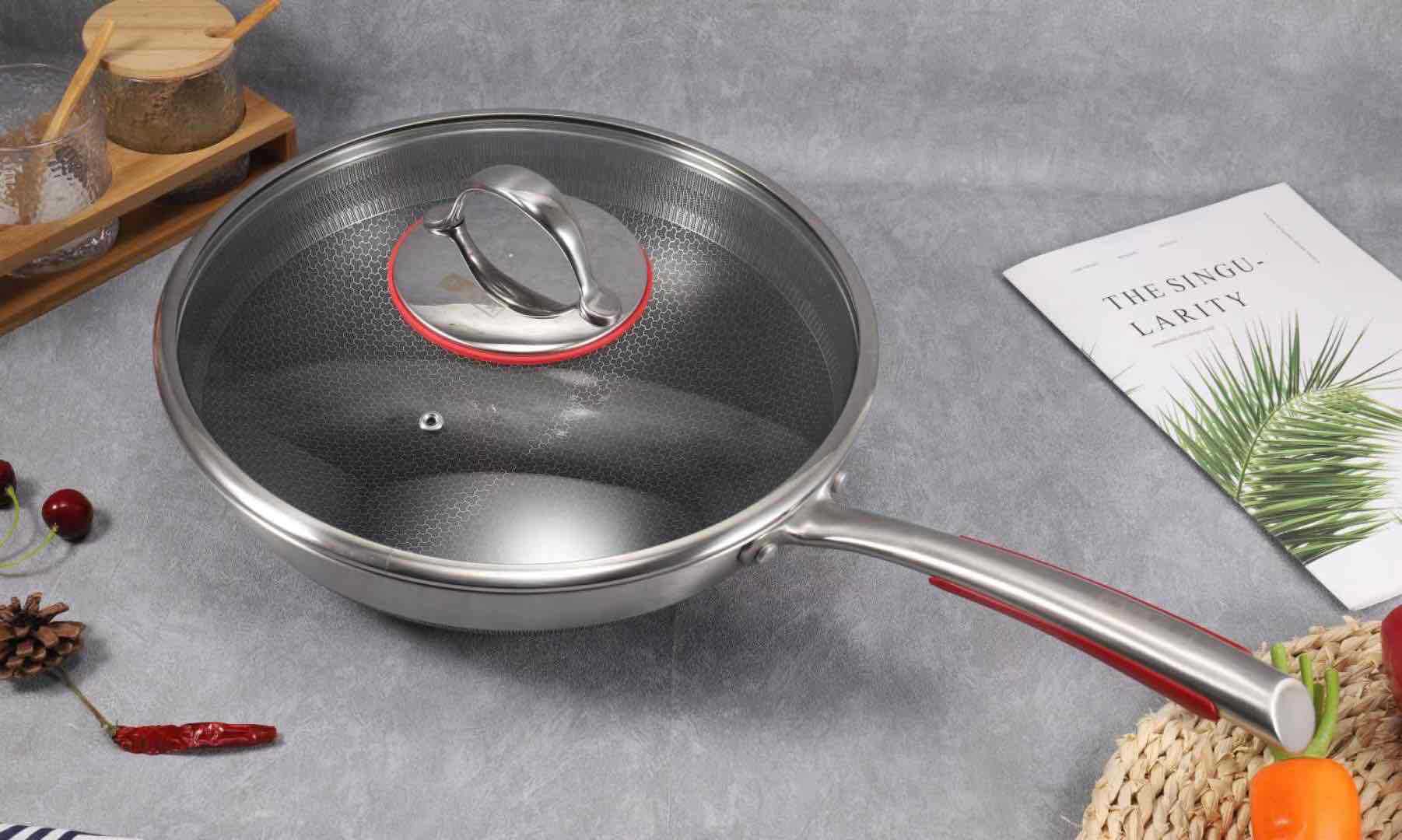 中康家用德系316通用加厚不粘轻便跑江湖黑色无油烟不粘锅