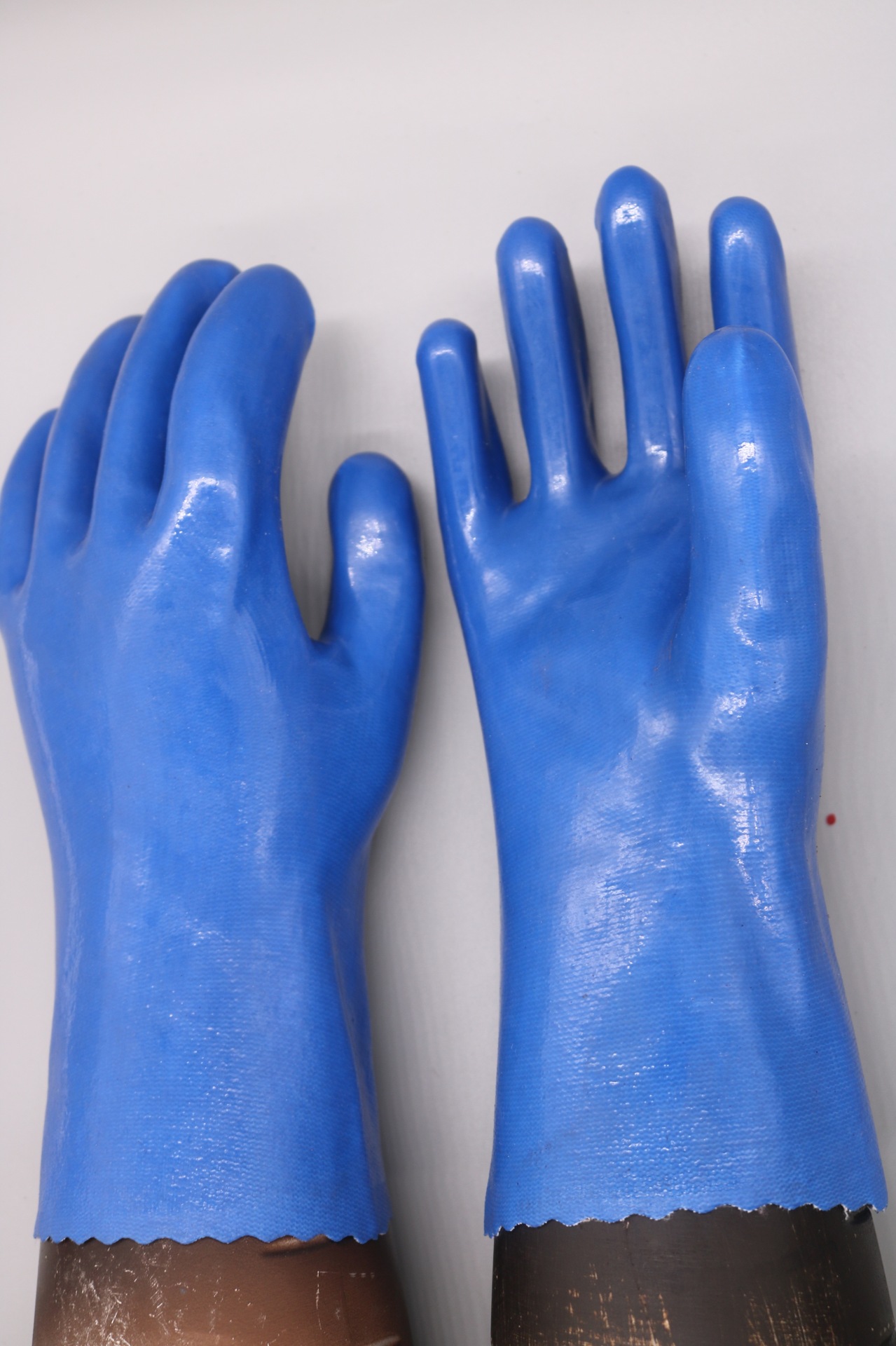 厂家货源耐油手套耐酸碱工业防护 pvc手套止滑防油漆防水劳保手套